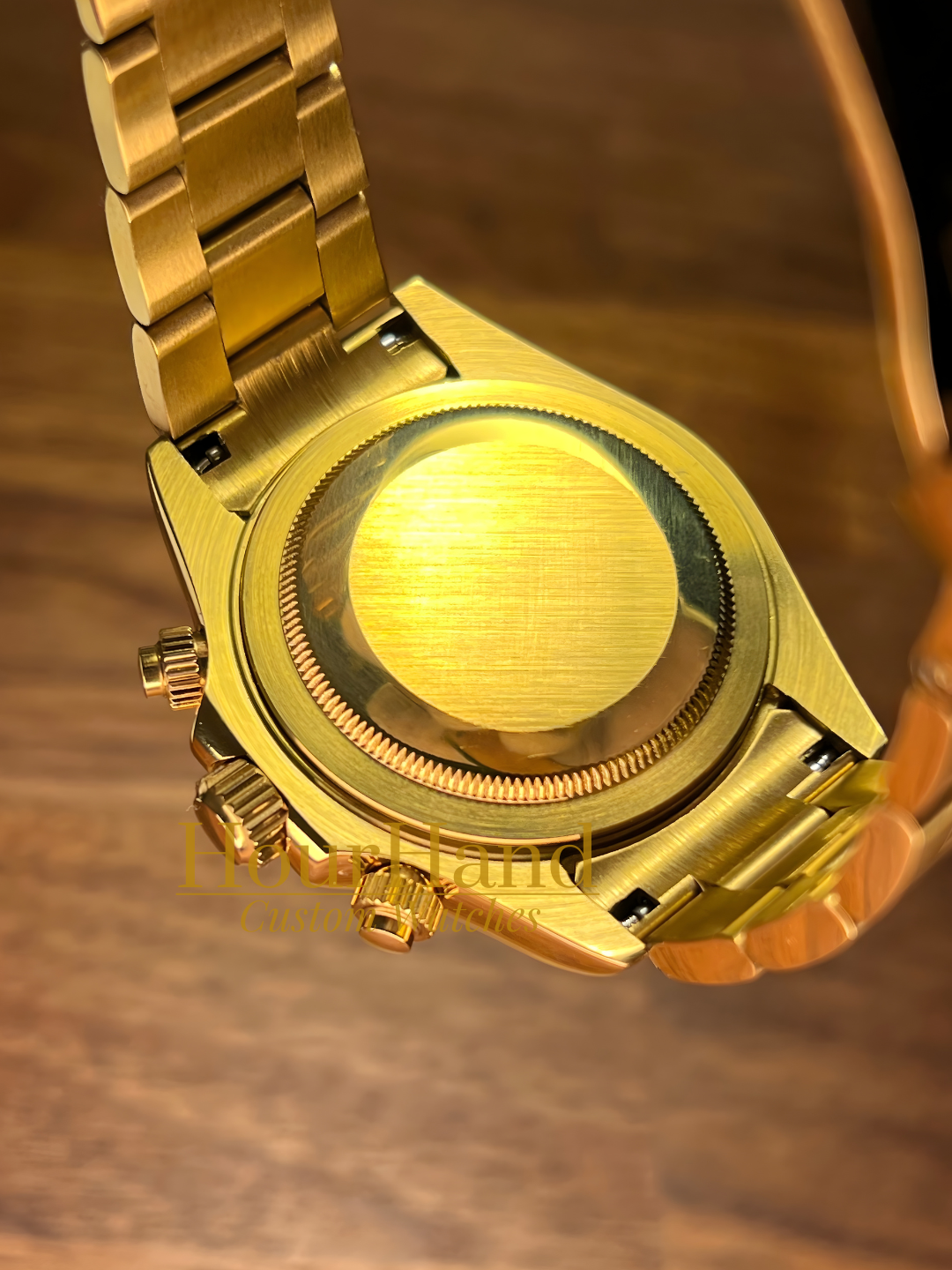Seitona | Gold & Black