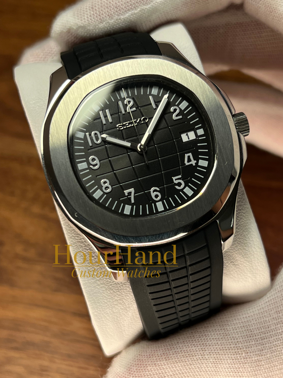 Seikonaut | Black
