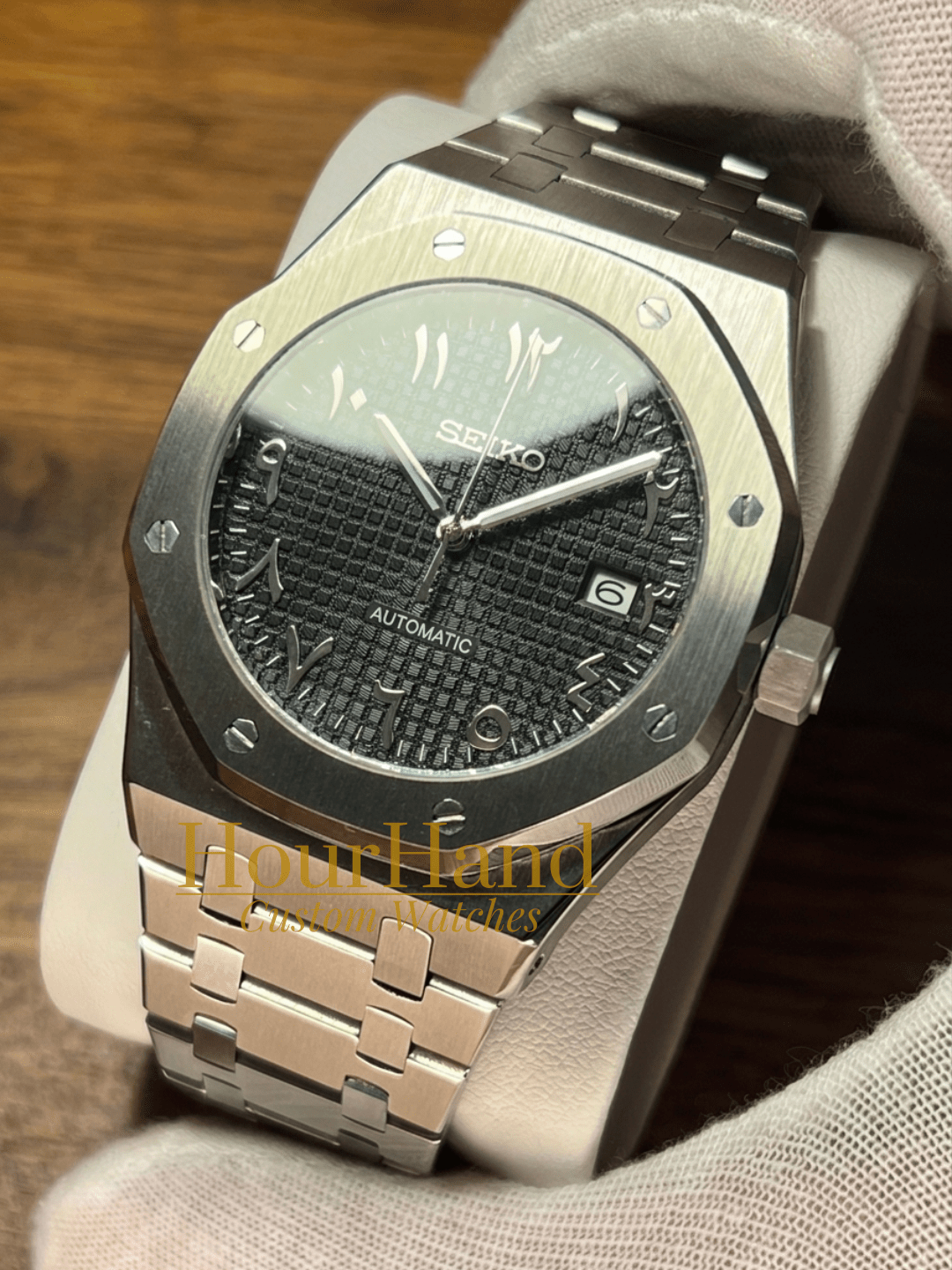 Royal Seikoak | Arabic dial Black - HourHand Watches