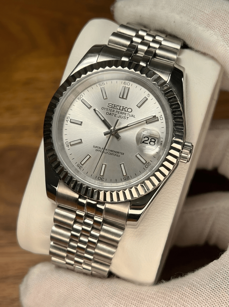 Seikojust | Classic White - HourHand Watches