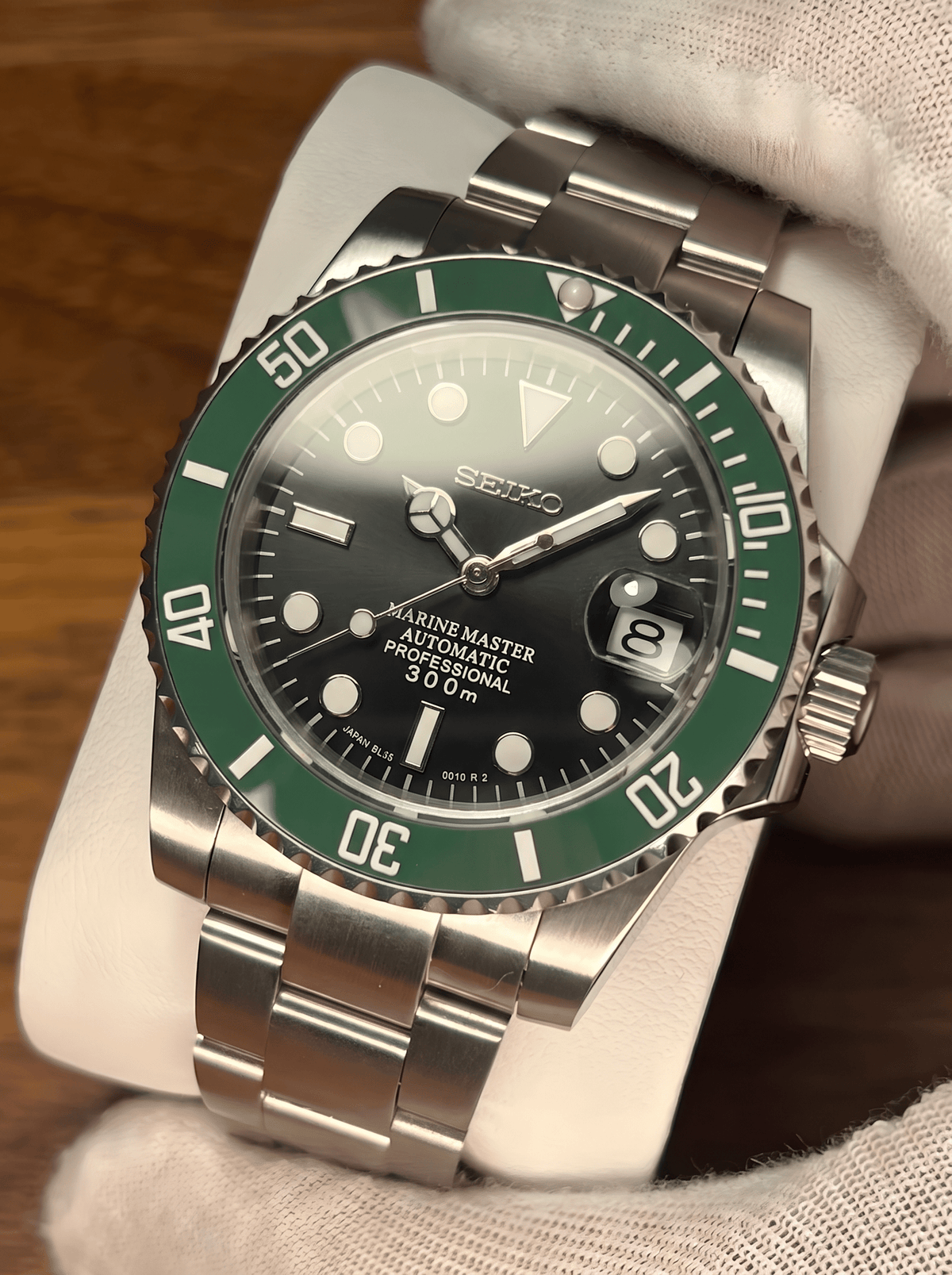 Seikomariner | Kermit - HourHand Watches